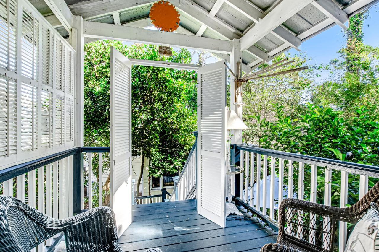 Baby Breezy Tree House Demere Park Exterior foto
